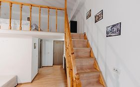 Studio Piata Amzei NR.1 (8 C)